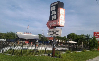 Hoosier Grill outside