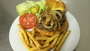 Holman Valley Steakhouse food