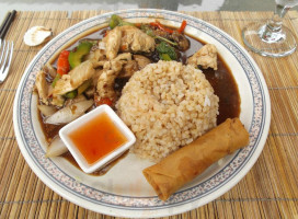 Thai Paradise food