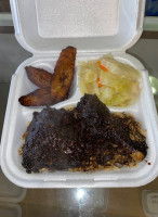 Caribbean Breeze Eatery food