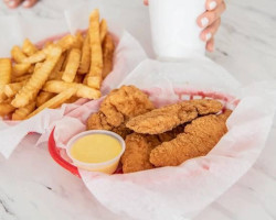 Ye Ole Fashioned Ice Cream And Sandwich Cafe food