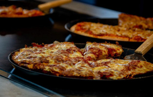 Chicago's Pizza Mooresville food