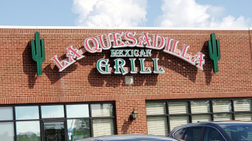 La Quesadilla Mexican Grill outside