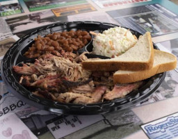 Bucky's -b-q food