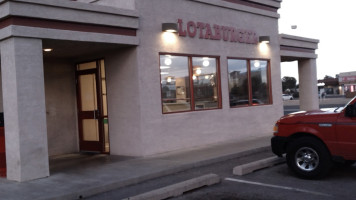 Blake's Lotaburger outside