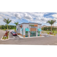 Tropical Smoothie Cafe outside