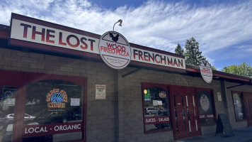 The Lost Frenchman outside