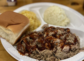 Bird's Smokehouse Bbq food