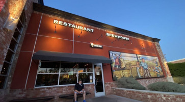 Bj's Brewhouse food