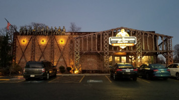 Industrial Revolution Eatery Grille outside