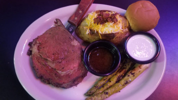 Canyon Road Barn Grill food