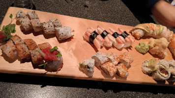 Sushi On Second food