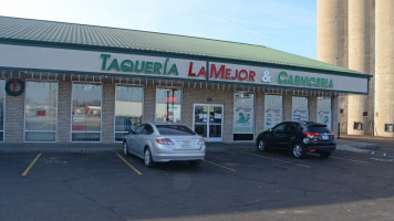 Taqueria La Mejor outside