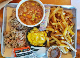 Henry's Smokehouse food