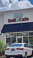 Ryan's Deli Cafe outside