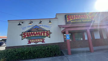 Summits Wayside Tavern outside