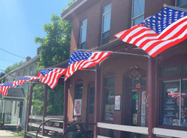 George Sons' Seafood Market And Oyster House outside