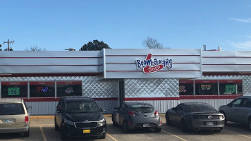 Boomarang Diner Holdenville outside