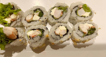 MajÉ Sushi (west Lafayette) food