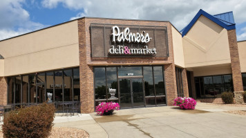 Palmer's Deli Market outside