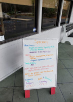 Gilligan's Seafood -summerville outside