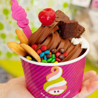 Menchie's Frozen Yogurt food