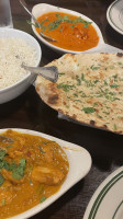 Gulzar's Indian Cuisine food