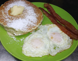 Mom's Family /shiny Day Cafe food