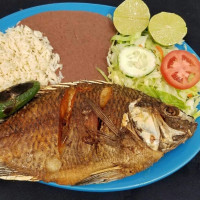 El Rinconcito Salvadoreño food