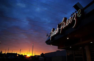 Fresh Freeze Drive-in outside