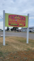 Deli Queen Grill outside