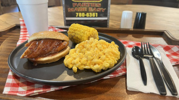 Podnuh's -b-q food