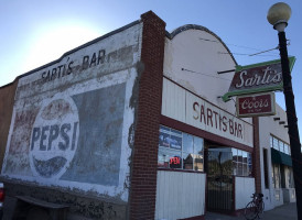Sarti's outside