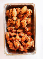 Hot Chikn Kitchn food