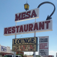 Mesa Italiana outside