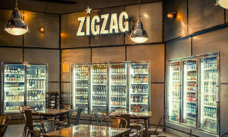 Zigzag Pizza food