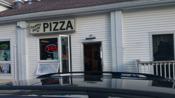 Foxboro House Of Pizza outside