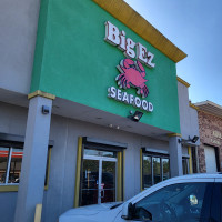 Big Ez Seafood outside