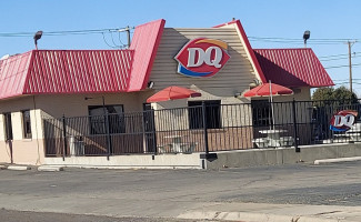 Dairy Queen outside