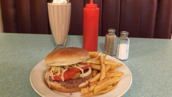 Old Town Slidell Soda Shop food