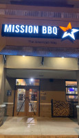 Mission Bbq inside