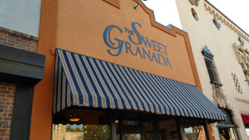 Sweet Granada outside