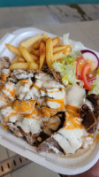 Mido's Halal Mediterranean Grill food