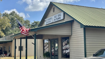 Billy Meadow's Station outside