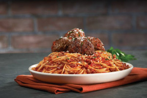 Bertucci's Norwood food