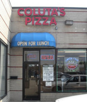 Coluta's Pizza outside