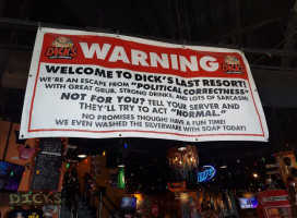 Dick's Last Resort Panama City Beach outside