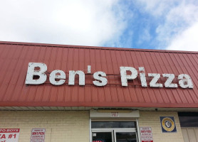 Ben's Pizza food