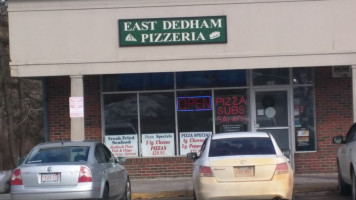 East Dedham Pizzeria outside