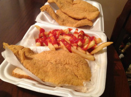 Shark's Fish Chicken Chicago Style food